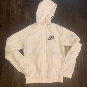 White Nike wind breaker. Size small.